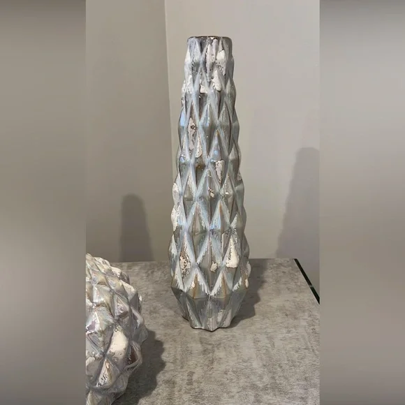 Pier 1 Silver and White Textured Vase Set - Picture 3 of 3
